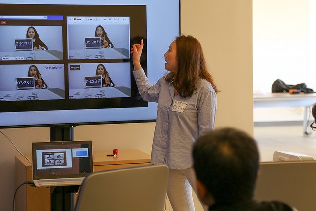 RemoteMonster's tweet photo. Our BD, Cathy explaining how we can deliver live videos under 1 second at @sageuk SF office! https://t.co/ixgZIa1erj