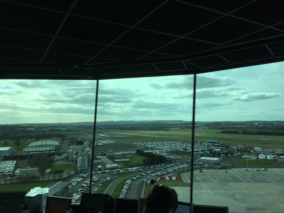 donkersley's tweet photo. I was fortunate to be at Edinburgh air traffic control yesterday to see a great team in action #managers #development #ANS https://t.co/x4dOb5Ikcj