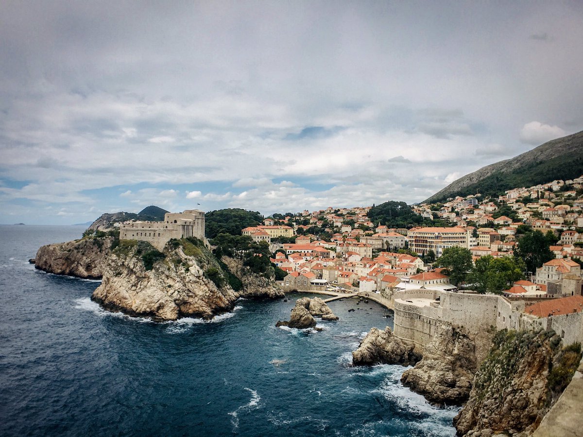 Peruagus_Blog's tweet image. #Dubrovnik ist ein echtes #Highlight in #europa. Wunderschöne #Strände und die #mittelalterliche #stadt haben auch die Macher von #GamesOfThrones begeistert. #peruagus #reiseblog
