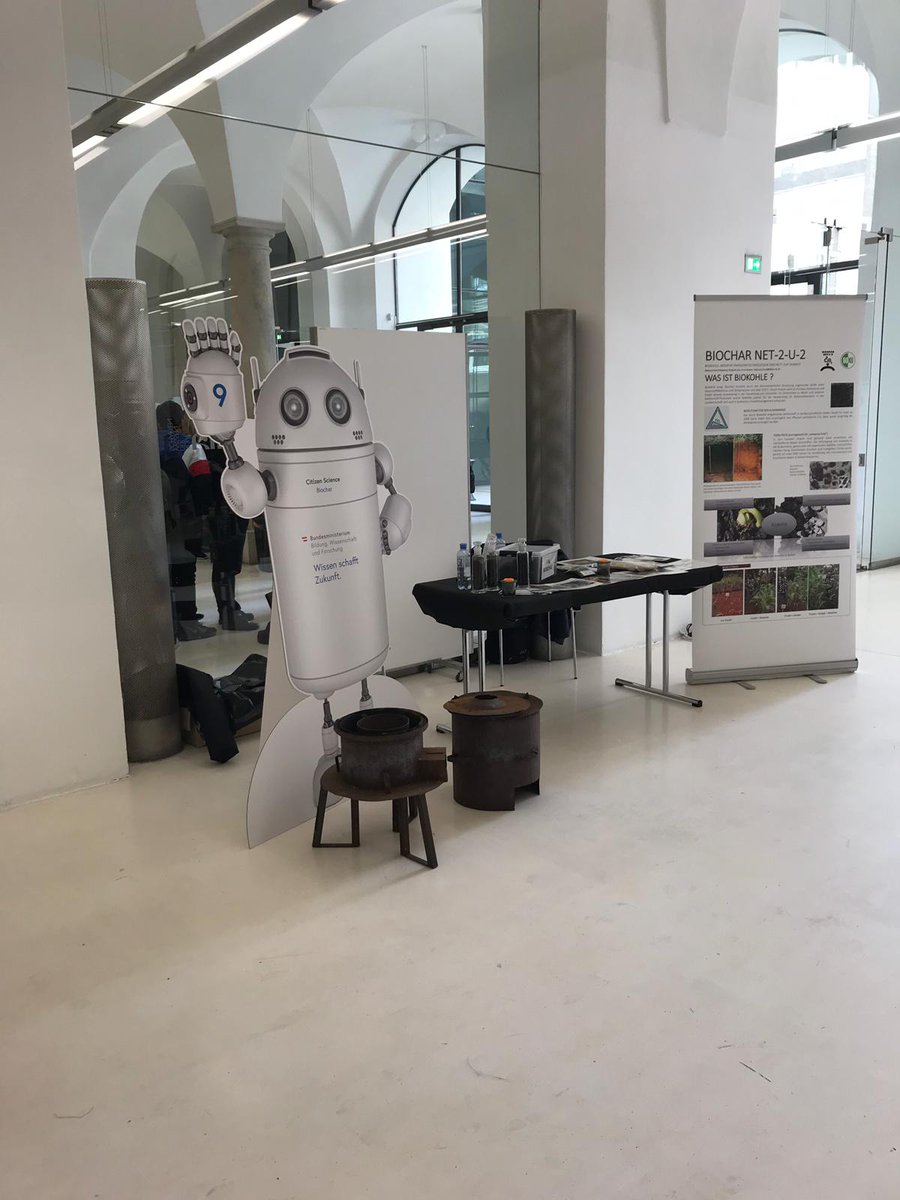 Biochar_NET_2_U's tweet photo. #Biochar NET-2-U-2 @BOKUvienna funded by @FWF_at war dieses Jahr bei den "Science Experts" vertreten. Diese Abschlussveranstaltung mit rund 1000 SchülerInnen ist eine Initiative des BMBWF gemeinsam mit dem Science Pool https://t.co/catUhUolfD https://t.co/DG0S7JOwdl