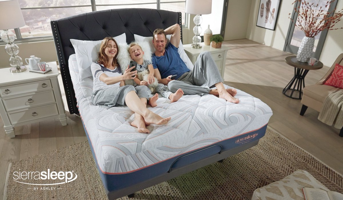 SierraSleep's tweet photo. Comfy Mattress and Family Time. Check and Check. ✔️✔️ #SierraSleep https://t.co/qgCCZWXMSs