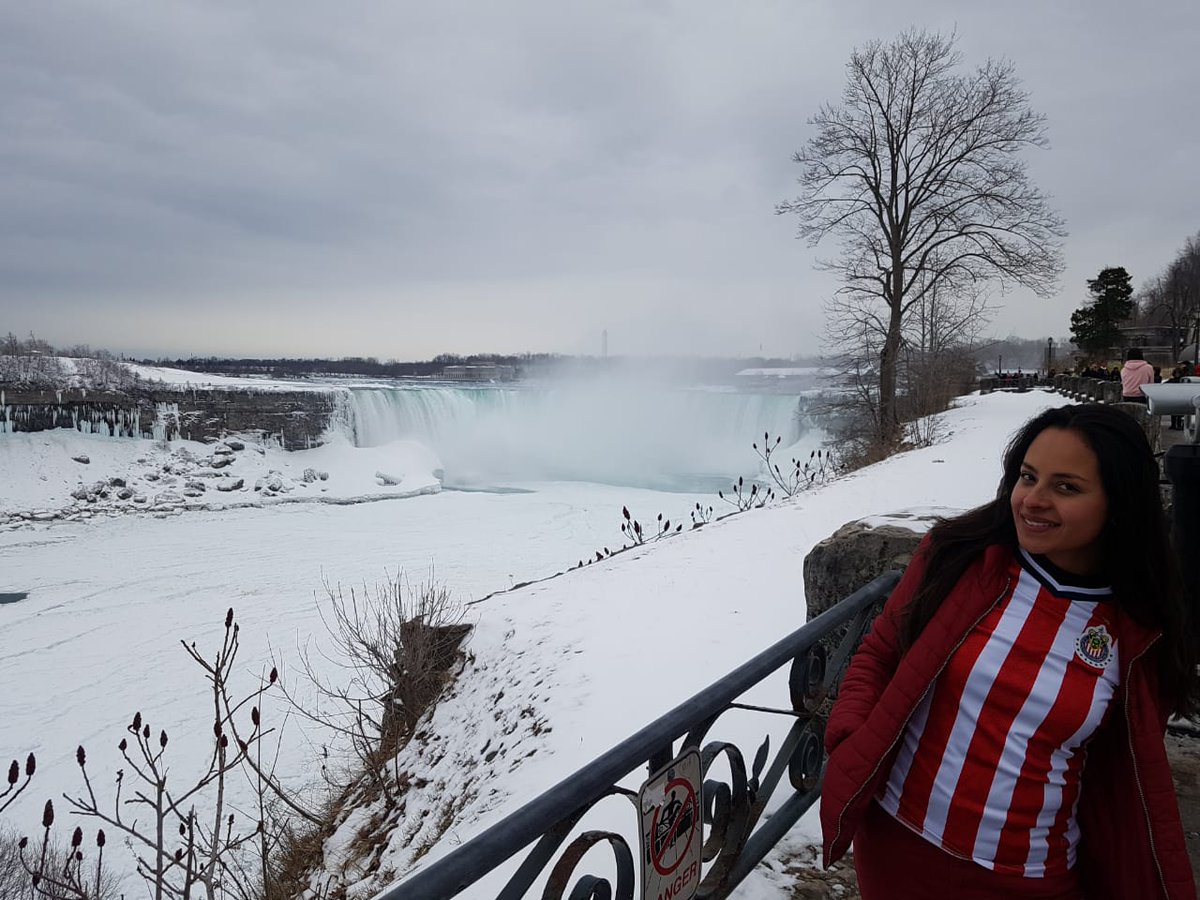 AdileneGlezC's tweet photo. @Chivas Cataratas del Niágara, Canadá 💙❤️
¡¡Siempre Chivas!! https://t.co/JbMjlX7XA7