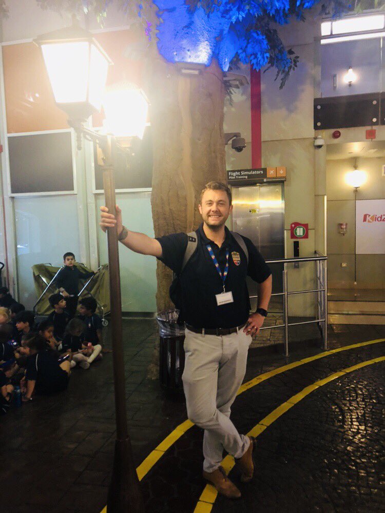 laurava37640248's tweet photo. Mr E enjoying his first Year 1 trip!! A bit of Gene Kelly going on!!! @jamieefford @KSABPhase2 https://t.co/1T9UoaJju4