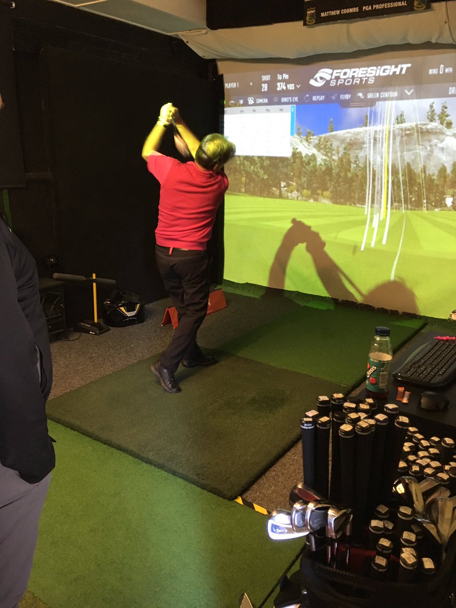 DinasGolf's tweet photo. Srixon Fitting Day in full swing here at Dinas Powis golf club @SrixonEurope https://t.co/GGWiFUT0K5