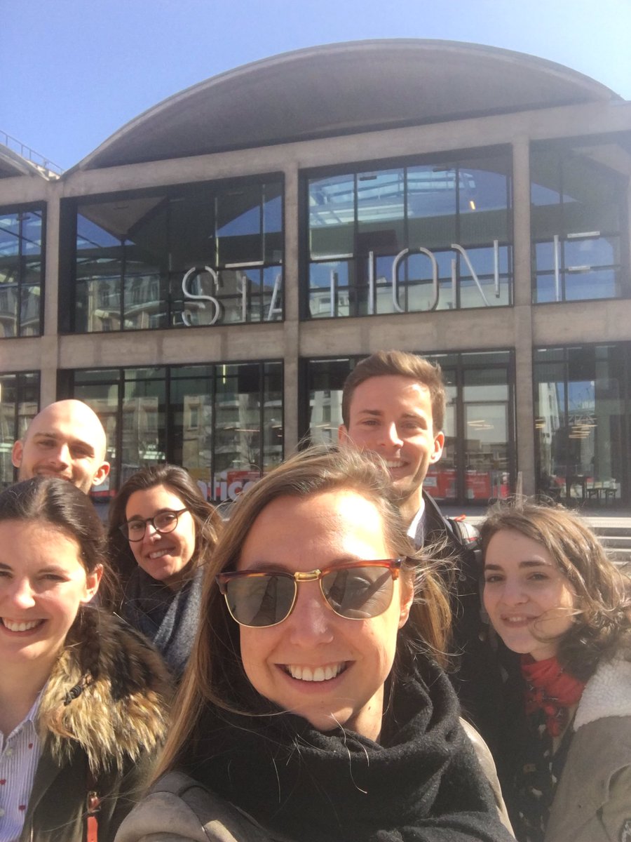 Leoderock's tweet photo. La Team @Voxe débarque @joinstationf pour 6 mois d’incubation avec le @FacebookFR #startupgarage. #proud Cc @RogerVoice @ludodegromard @R_Entourage :) https://t.co/OnjYG5uHTr