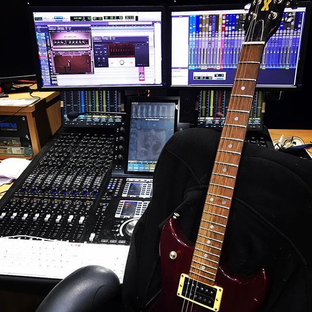 newman_stu's tweet photo. Got the instrument port back on@after 6 month. Lunchtimes just became very noisy again! Feel a new album coming on! :-) #protools #avidprotools #protools12 #protools12hd #avids6 #focusright #vox #voxguitar #kuassa #kuassacreme #amplificationcreme #replik… https://t.co/rb5QiWVe3Z https://t.co/pUGQlemEhD