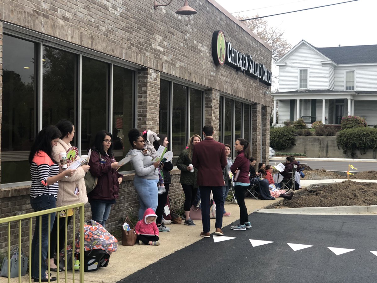life_SDN's tweet photo. Lots of people waiting on free chicken salad at the Chicken Salad Chick grand opening. https://t.co/6gG3fL90uo