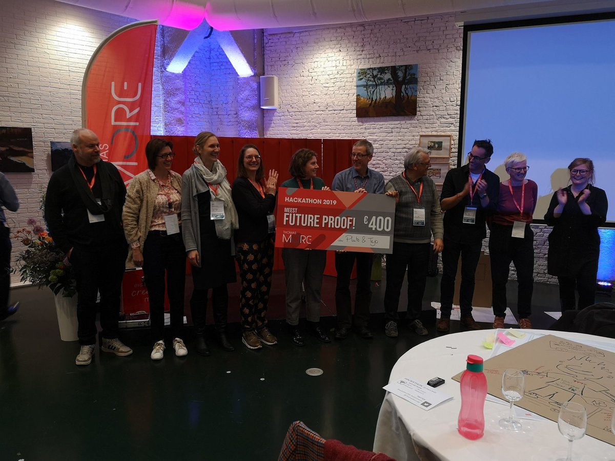 Et voilà, de winnaars zijn bekend! #hackathonTM #wearemore <a href="/ThomasMoreBE/">Thomas More-hogeschool</a> #trots