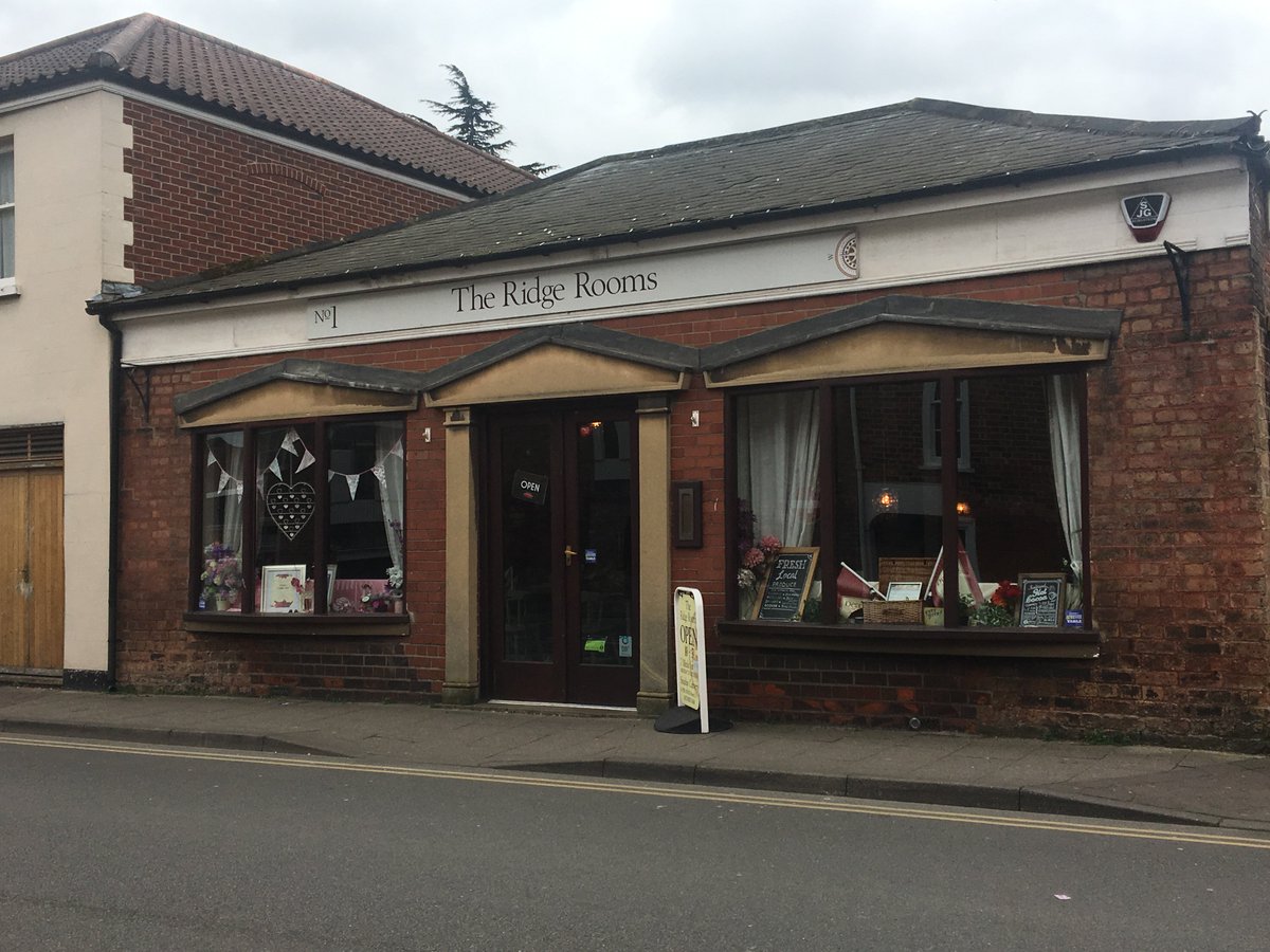 LSJ_News's tweet photo. The Ridge Rooms, how they tackle loneliness through the Chatty Cafe Scheme. Suhara Jayasena spoke to the owner of the cafe Leanne Hill #LSJBoston https://t.co/bpJ3FCrF3e