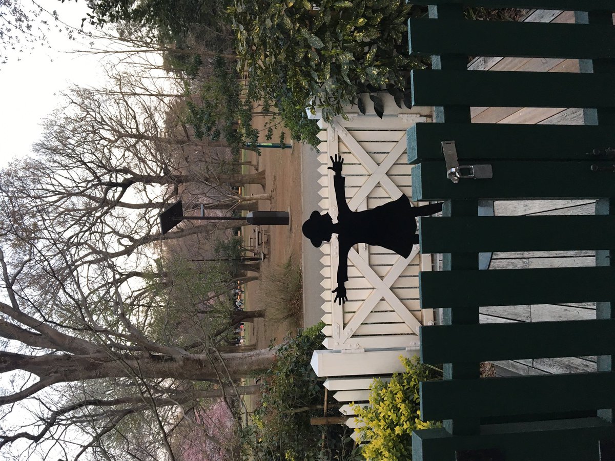 MEI20351925's tweet photo. ジブリ美術館 2019.3.26
約1年ぶり〜〜💓
『映画を塗る仕事』展
とってもよかった！！
まだ桜はあんまり咲いてなかったけど、井の頭恩賜公園とジブリ美術館の雰囲気はとても素敵すぎる〜〜
空きれいだなぁ！！ https://t.co/L40nbQVmR8