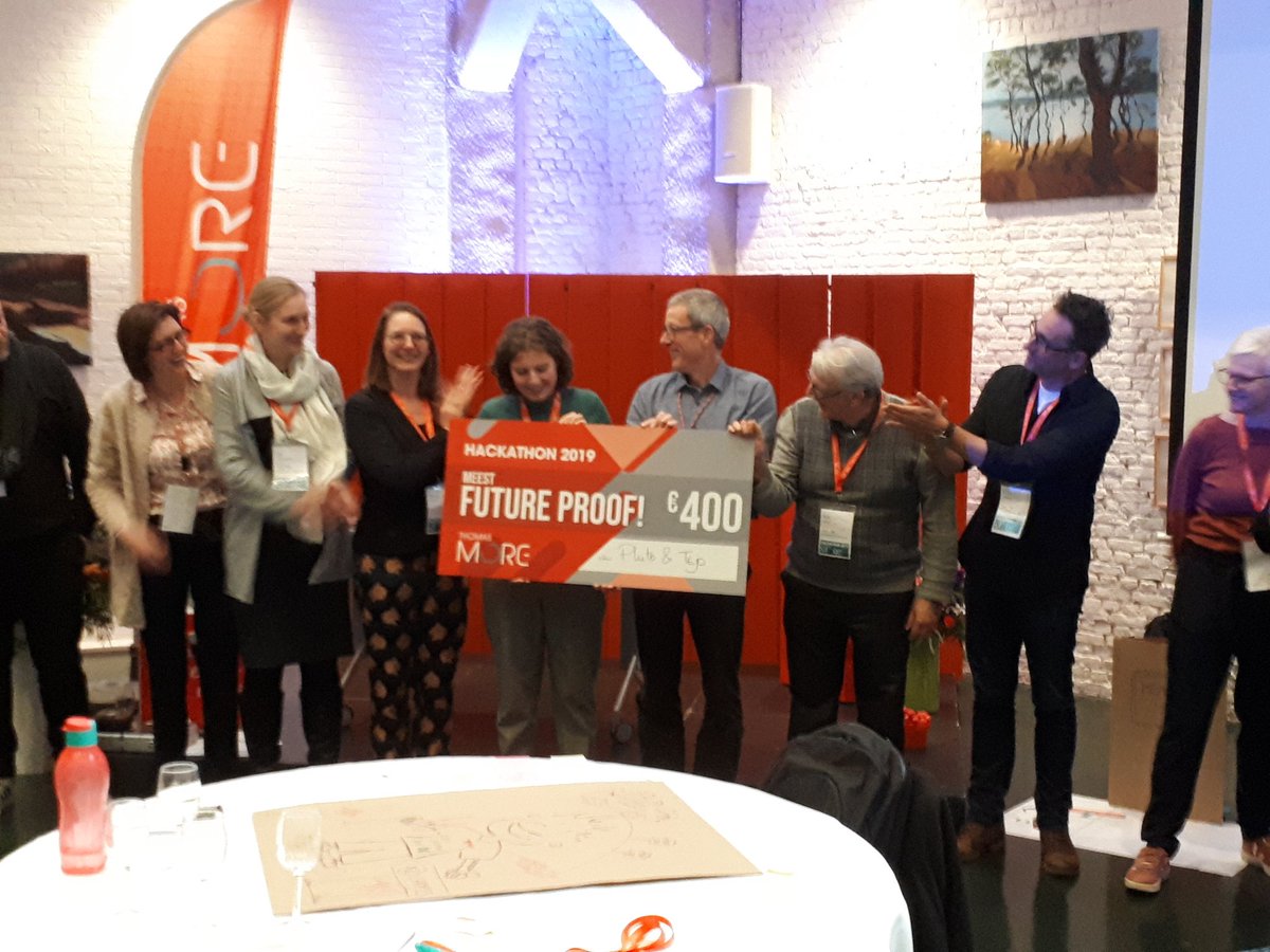 De winnaars van #hackathonTM <a href="/ThomasMoreBE/">Thomas More-hogeschool</a> #WeAreMore . Proficiat.