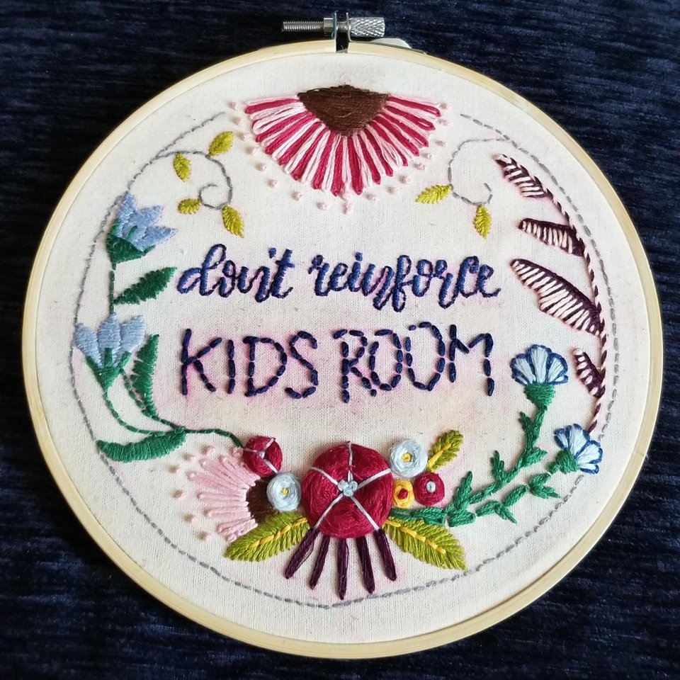 Rainbow6Game's tweet image. Words to live by.

Embroidery art by u/sweetfish07: redd.it/b5hk8k