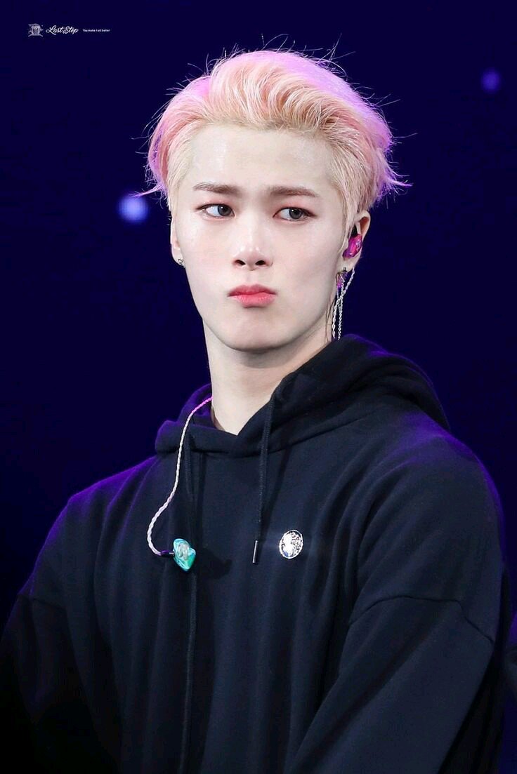 (케이) 
              
             __Everyone can judge me by simply looking at me, but what really hurts is the fact that you have become part of them all.