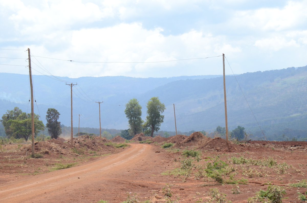CDICCTransNzoia's tweet photo. Members of @CdiccTransNzoia earlier today during a site verification visit inspecting the Kitale-Endebess-Suam Road which will greatly increase commerce between Kenya and Uganda #KenyaMbele @PDUDelivery https://t.co/hKtn1FSbVf
