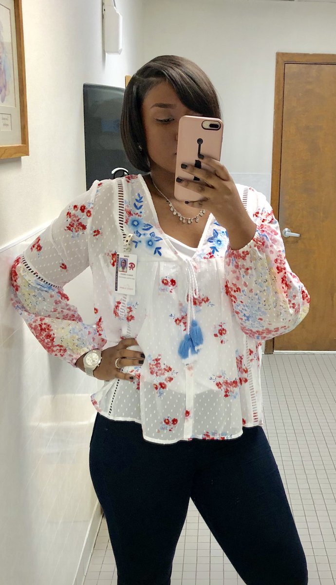 rsgldstr's tweet photo. Work selfies๐ค #PostnGo https://t.co/tF6QFxH61U