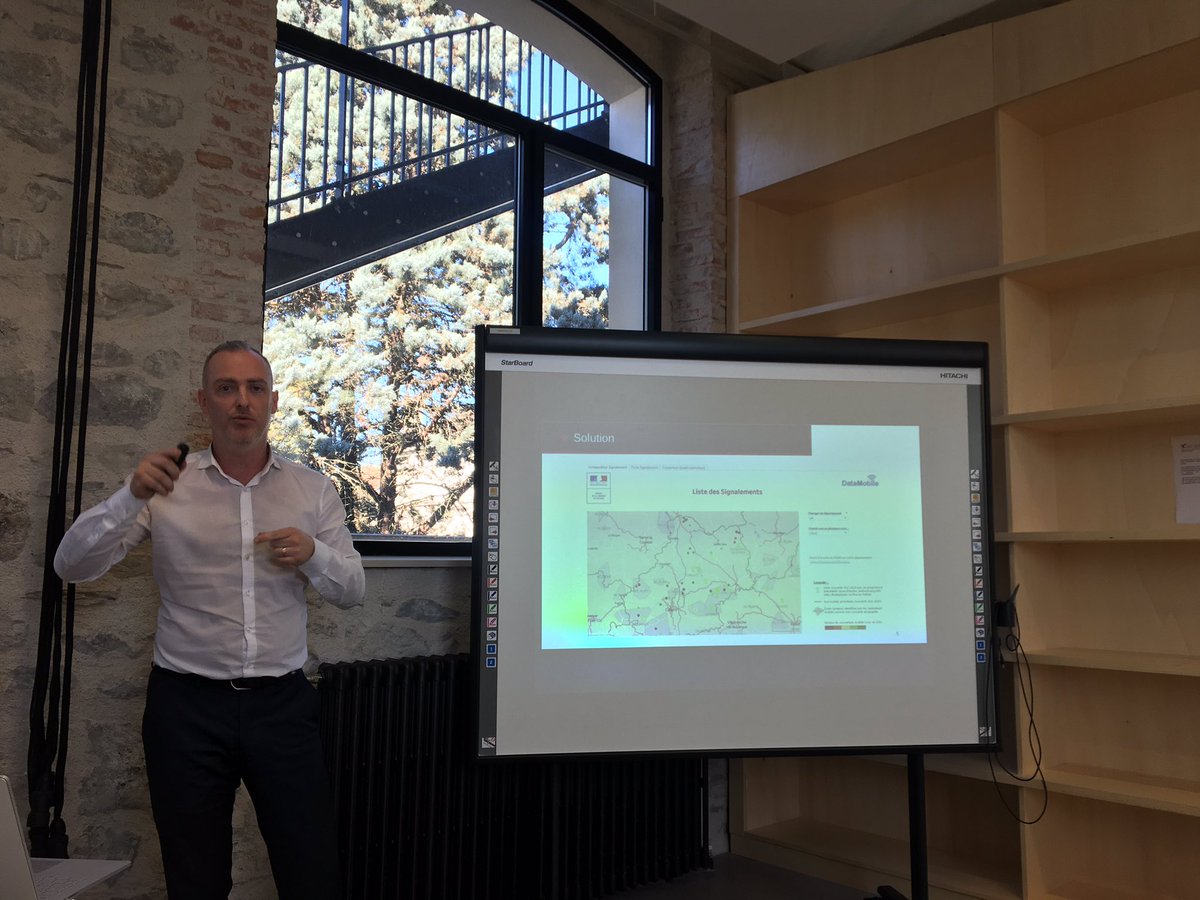 INTERCOnnectes's tweet photo. Retour sur le #Labelterritoireinnovant avec le projet #DataMobile de la Préfecture d’#Occitanie #IntercoTOUR #Cahors https://t.co/B3shQSnlKL