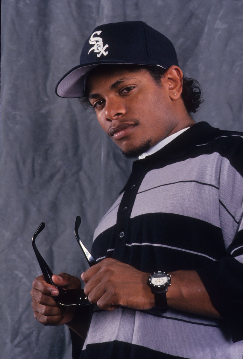 ComplexMusic's tweet photo. 24 years ago, we lost the Godfather of Gangsta Rap.

Rest In Peace Eazy-E 🙏🏾 https://t.co/GT1secTYu0