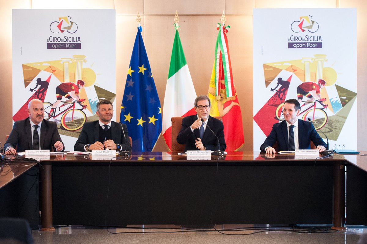 OpenFiberIT's tweet photo. Alessandro Zerboni alla conferenza stampa del #GirodiSicilia: "Mettere il nostro nome accanto a quello del Giro di Sicilia è la naturale conseguenza di questo intenso e proficuo rapporto col territorio che, ne siamo sicuri, continuerà a restituirci ottimi risultati." @ale_zerboni https://t.co/gzsu0wAjxL