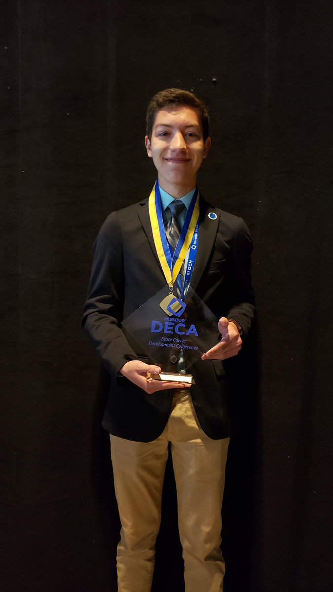 LNDECA's tweet photo. STATE CHAMP || Congrats Ben Svoboda 1st Place Principles of Marketing DECA State #DECAROOKIE #ORLANDOBOUND #MODECASCDC https://t.co/ObY4k8sIzN