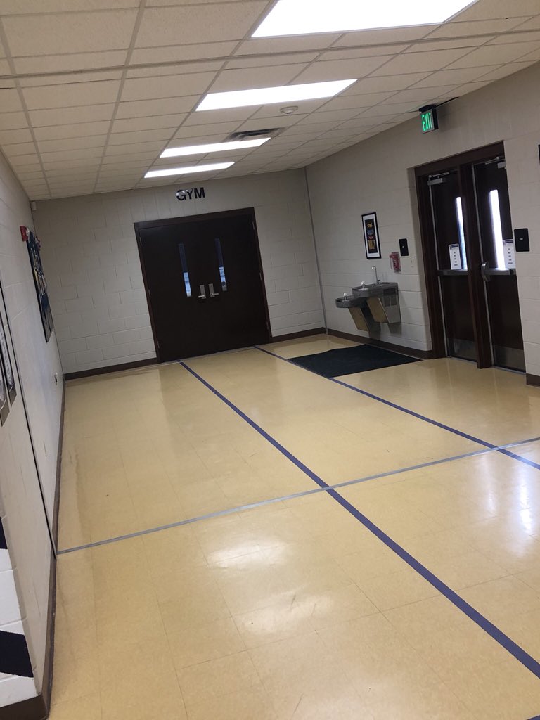 _cschulz's tweet photo. The “BLANK” spaces of a school drive me NUTS! I believe that sudents should see creativity and possibility around every corner! This area is about to get a “MAKERSPACE” overhaul! Stay tuned for updates as we make our MAKERSPACE dreams come true! https://t.co/W6HVNB57QT