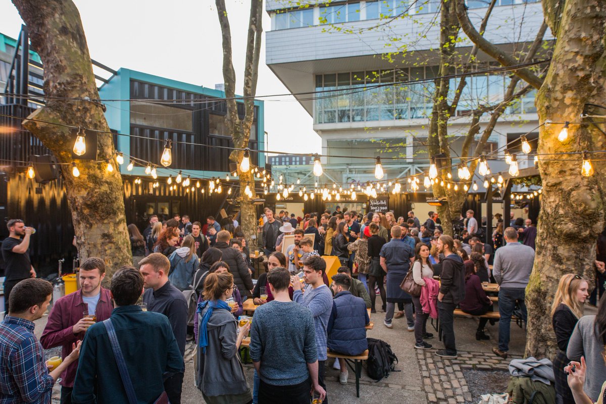 Hatch_MCR's tweet photo. We're massively excited to have @TheVinVanVoom and their 50's style van (filled with lots of great wine) with us this Friday 4-9pm and Saturday 2-9pm!🍷💃

#hatchmcr https://t.co/qfvO7JCO29