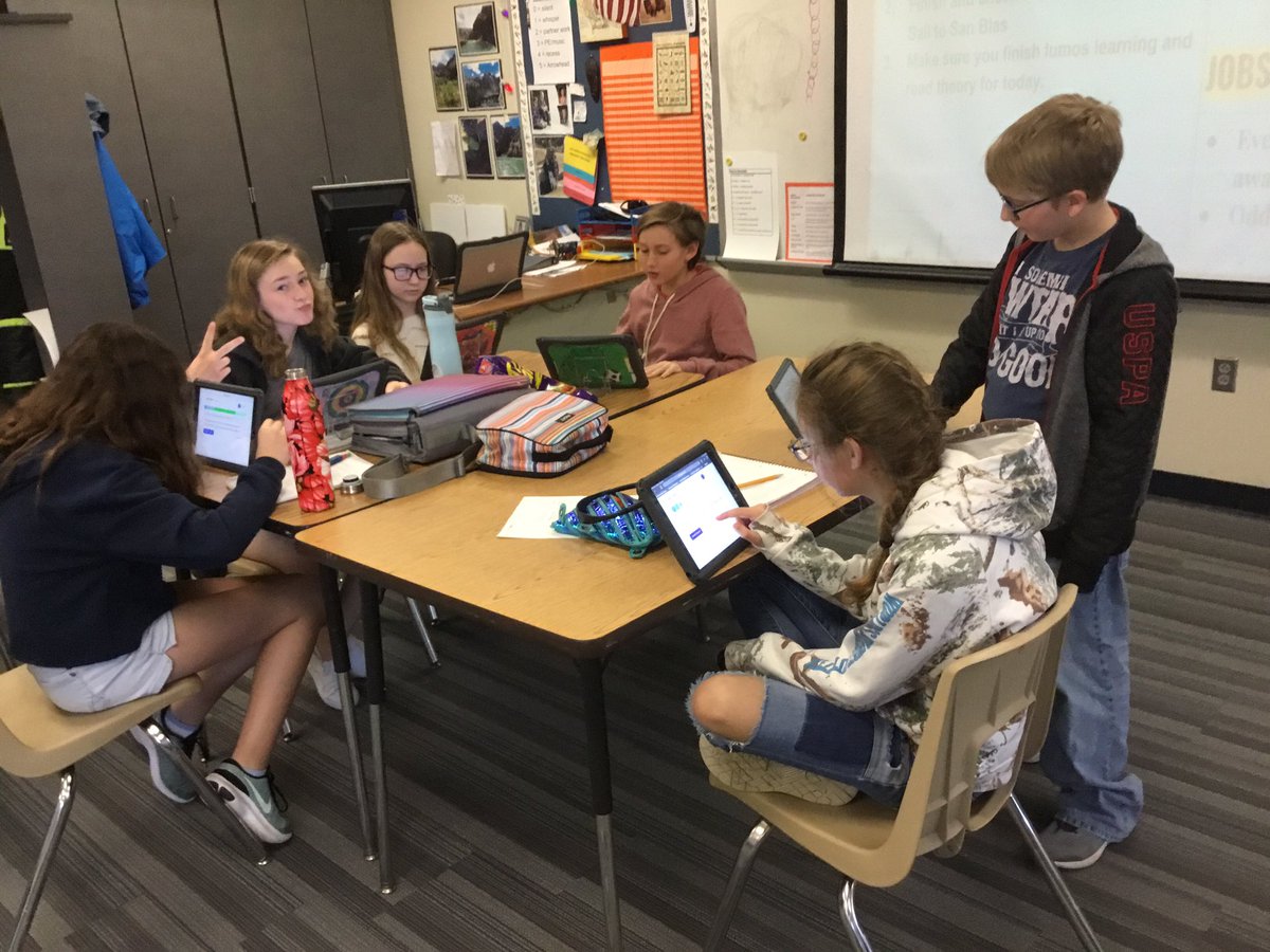 mr_wagoner's tweet photo. Working hard on subject and object pronouns! #raymarsh #Partsofspeech #ELAStandards https://t.co/I0Q1aJEBjK