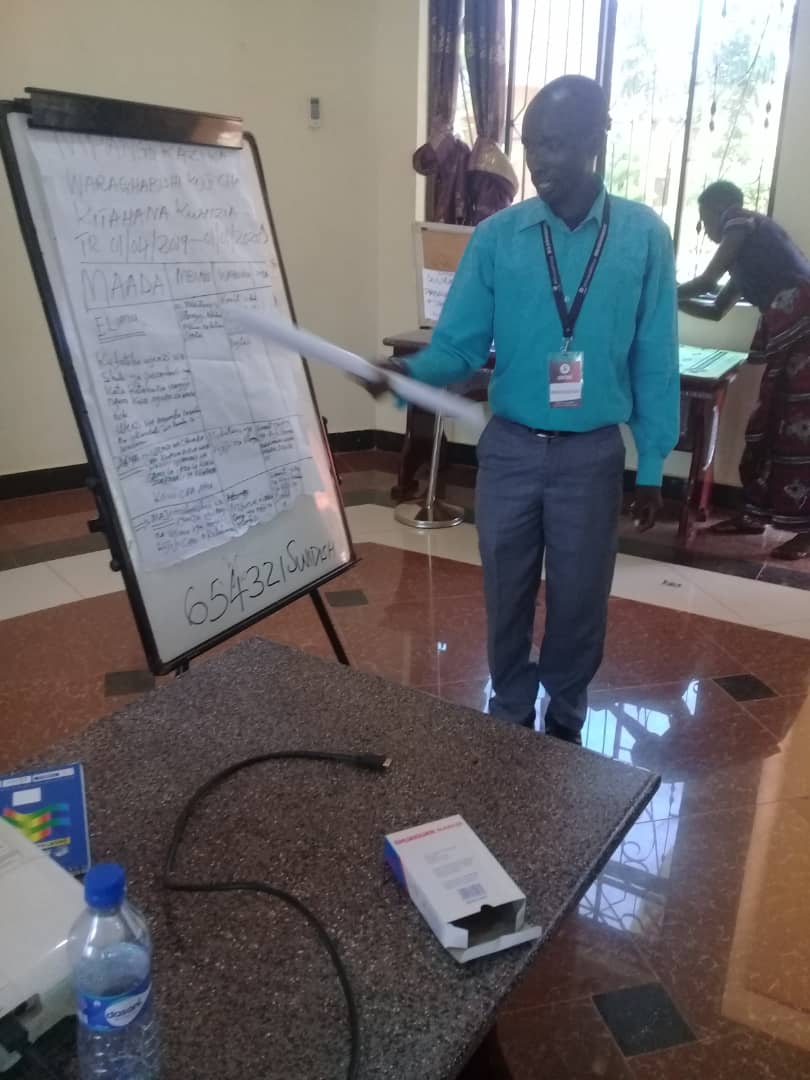 AlkadoAlphonce's tweet photo. Mraghabishi siku zote Ni mpambanaji kwa ajiri ya kuleta maendeleo ya wananchi hasa pale unapo washilikisha wananchi wenzako #kitahana #chukuahatua @JaylosK https://t.co/43GEhbIUtO