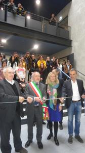 Ami_Ferrara's tweet photo. Mobilità sostenibile, creatività e innovazione. Spazio Verdi_Open Lab  è questo. Ma è anche partecipazione, inclusione, cultura  e creatività #metropolidipaesaggio https://t.co/zBz3mRYpsD https://t.co/6FHa2CXDDb