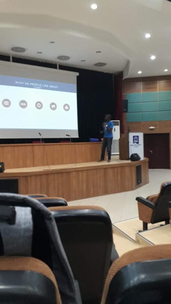 DaniElla_DZ's tweet image. #FacebookForCreators #NileUniversity