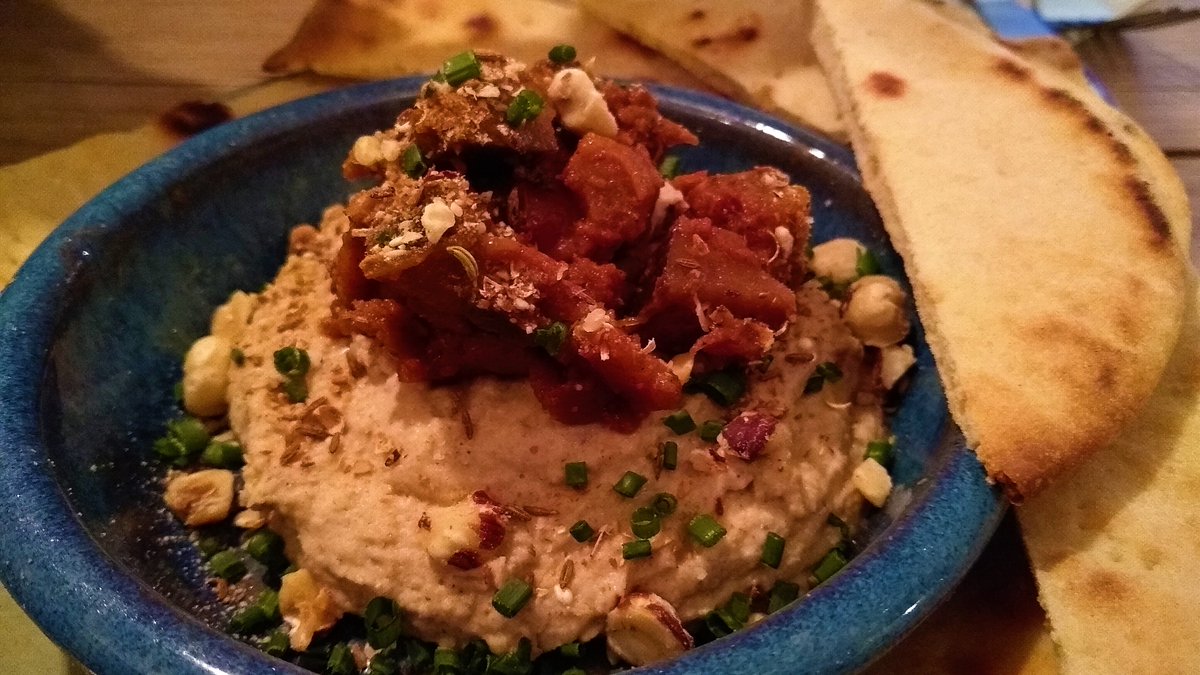 VeganOlive1's tweet photo. #Fellpack #Keswick is a must for any #Vegans visiting the area, its a fabulous place, read why here https://t.co/dXtXpeZFT0 #Veganfriendly #Veganfoodshare #GoVegan #Easy2bvegan πππ±ππ https://t.co/OhsMhq5mrr