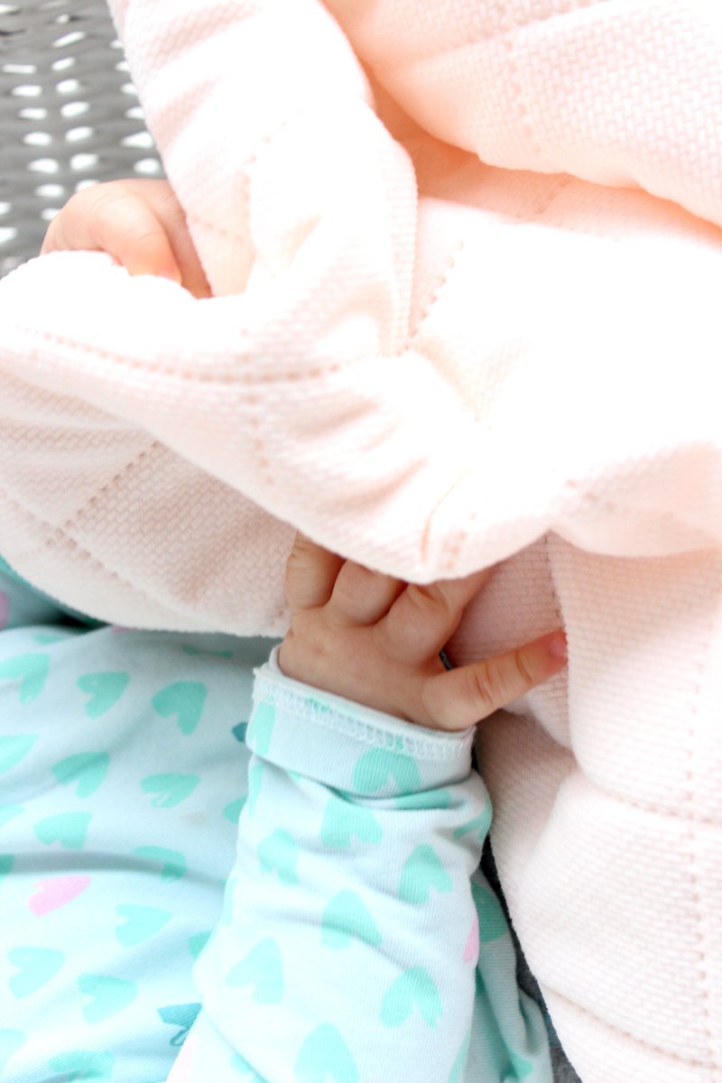 mamalulapl's tweet photo. Baby blanket Velvet Ultra Soft Magnolia <3 Dream Catchers <3
#bymamalula #babyblanket #baby #boyorgirl #baby2019 #babygirl #babyboy #babyroom #dream #dreamcatchers #velvet #newborn #babygifts #boho #bohopattern #pattern
More 👉 https://t.co/xmBIILbztH https://t.co/4avrklHjBQ