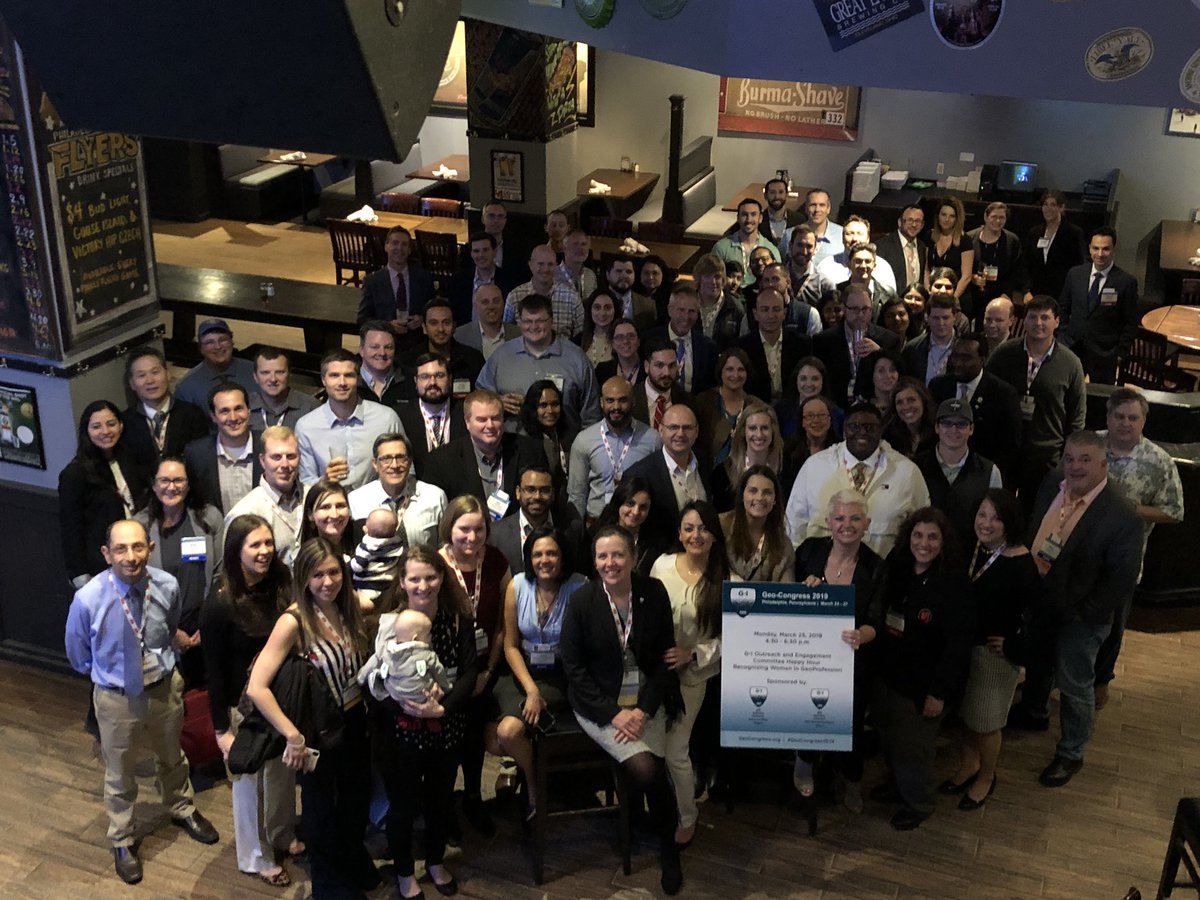 What an amazing crowd!! Thank you all for attending the @GeoInstitute Outreach and Engagement Happy Hour Recognizing #Geowoman!  Special thanks to our sponsors Delaware Valley and Met Section GI Chapters! #geocongress2019 #womaninengineering #inclusion #geotechnicalengineers