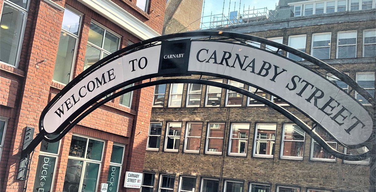 Morning Carnaby, how are we? 

Just a reminder we open until 7pm tonight for all your Pretty Green needs, pop in and see what we have in store for you today!!✌️💚

#TuesdayMorning #welovepg #PrettyGreen