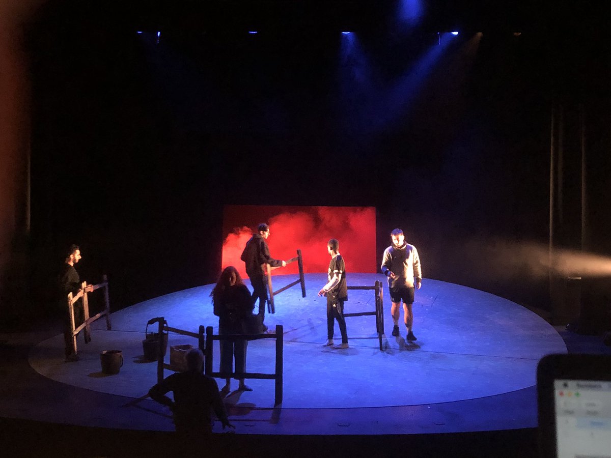 sarahbath29's tweet photo. #FarFromTheMaddingCrowd #SarahBathLightingDesign #Lighting #Theatre https://t.co/GAJkRj5XjY