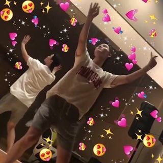 zeloflex's tweet photo. @ZELO96 i love u https://t.co/vHo7PcIjP0