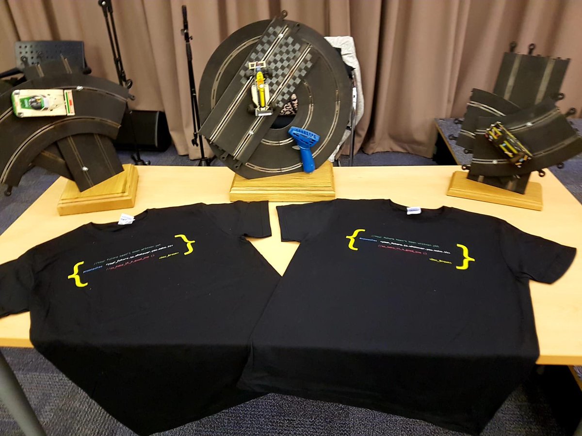 StaceyHarriesUK's tweet photo. Great to see some fantastic teamwork today at the #DVLAHackathon with groups competing to find innovative ways for capturing live data ready for the exciting future of autonomous vehicles π #HackToTheFuture @DVLAgovuk https://t.co/9j3UFhvDBZ