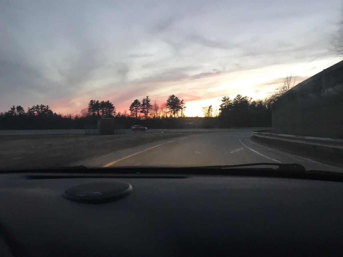 AnaDunsmoor's tweet photo. El cielo fue bonita. #NMSpan4 https://t.co/pXldcQY3Pd