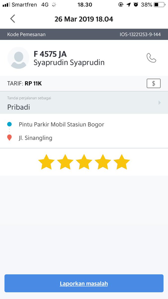 Stnwrh's tweet photo. Min tolong min, saya lupa pisan ini abis naek grab helmnya masih dipake sampe kerumah, yaAllah min karunya si abangnya nanti ga ada helm lagi min:( Kira2 gimana ngembaliinnya ya min? Saya bingung😭😭 maafin kehilafan sayaa😭😭 @GrabID https://t.co/o5zZbhWa3I