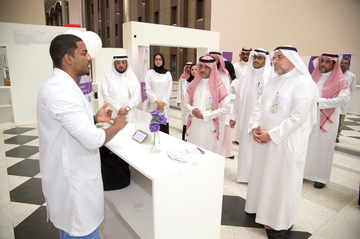 ksumedicalcity's tweet photo. إنطلاق الحملة الوطنية للتوعية بـ #داء_العظماء ببهو البلازا و التي تنظمها #كلية_الطب و #المدينة_الطبية_الجامعية بـ #جامعة_الملك_سعود بالتعاون مع الجمعية السعودية لأمراض الصرع بحضور المدير العام التنفيذي للمدينة الطبية الجامعية و عميد كلية الطب و رئيس قسم المخ و الاعصاب https://t.co/4vVrvJugC1