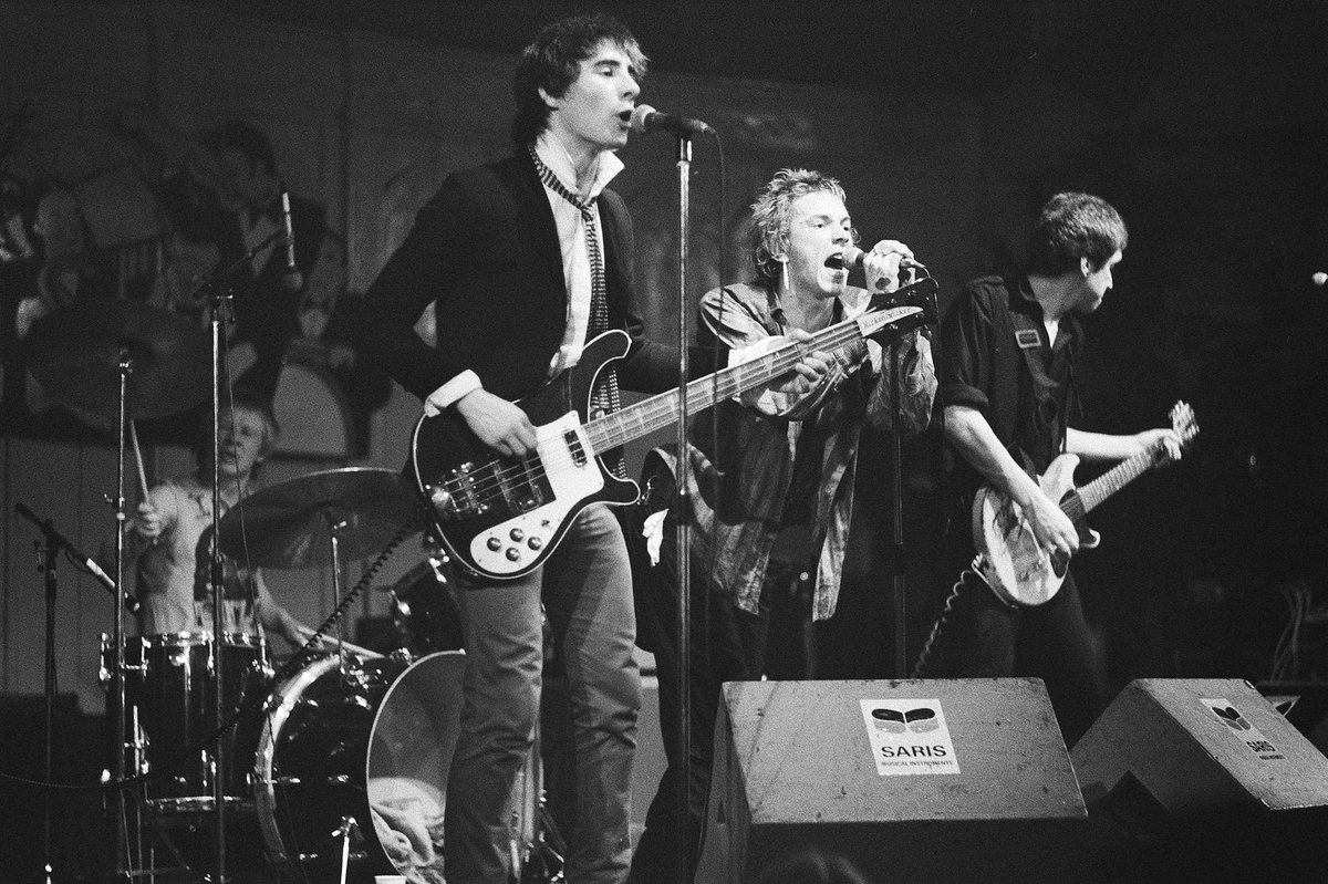 PUNK 1976: On 4th June, the Sex Pistols play a gig to a tiny audience in Manchester. Subsequently, many influential musicians claim to have been there. You are time-travelers with reality-warping tech, tasked with making sure everyone somehow gets to the gig and into the room.