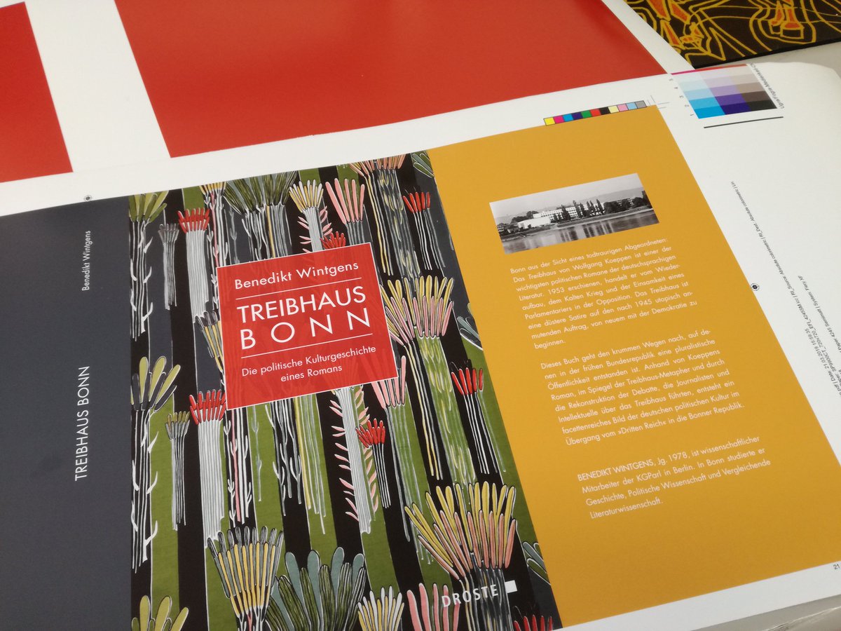 Das „Treibhaus Bonn“ hat jetzt auch einen Umschlag. Wer hineinschauen mag, findet hier einen Blick ins Buch: droste-verlag.de/buecher/treibh…