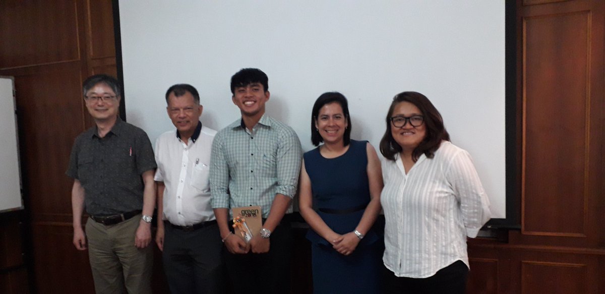 SSRU_PSU's tweet photo. Our master student successfully defended his thesis today. It is was exciting to hear about coral-algal interaction in tropical reefs. The publication is in the process, we will keep you posted. 
#coralreefs #coral #bleaching #algae #climatechange #herbivore https://t.co/EiP4LYEWJ6