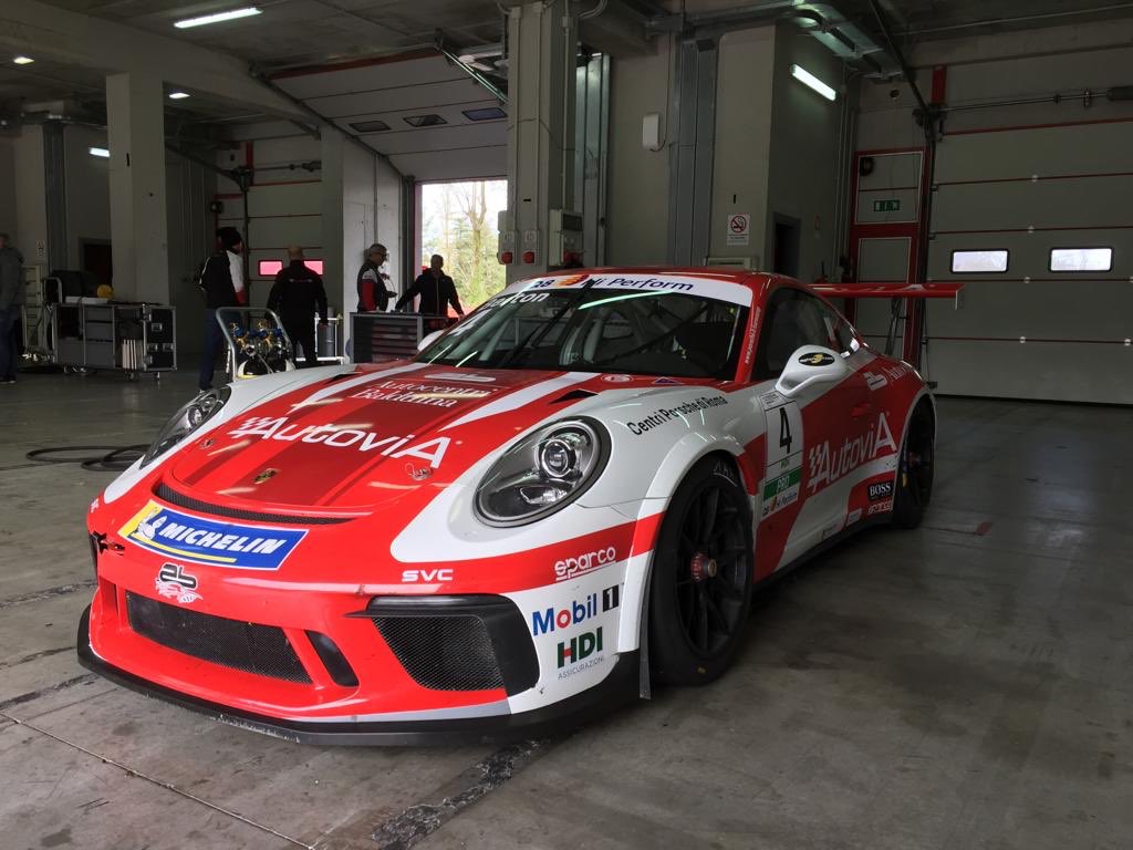 aberton220374's tweet photo. Official Test Porsche Carrera Cup Italia 🇮🇹 autodromo Imola #porsche #porsche911 #carreracup #carreracupitalia #abracing #autocentribalduina #centriporscheroma #giovanniberton #imola #test #svc #villorbacorse #newseason #ready https://t.co/48nEORfgnz