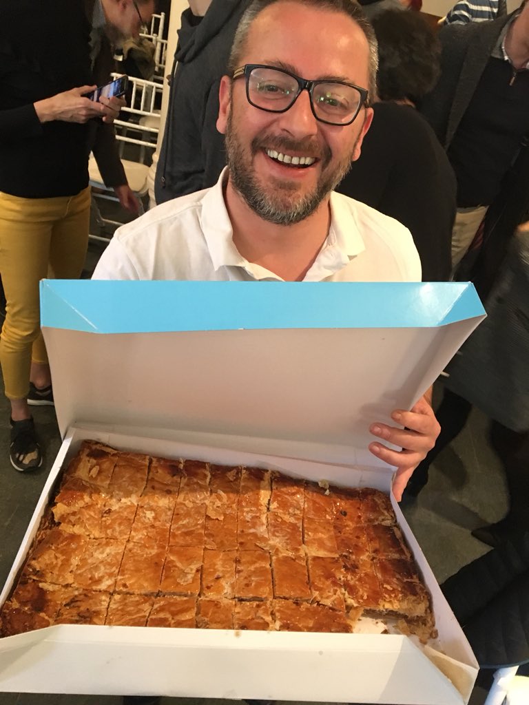 Montagud1906's tweet photo. Una inducción, una Thermomix y un horno de casa en un restaurante de 45 m2. Tiene 1 estrella Michelin y ha traído desayuno desde Guarromán para #CCHH19. Enorme @sanchez_jaen de @Baga_Jaen https://t.co/yTBsNAQtAW