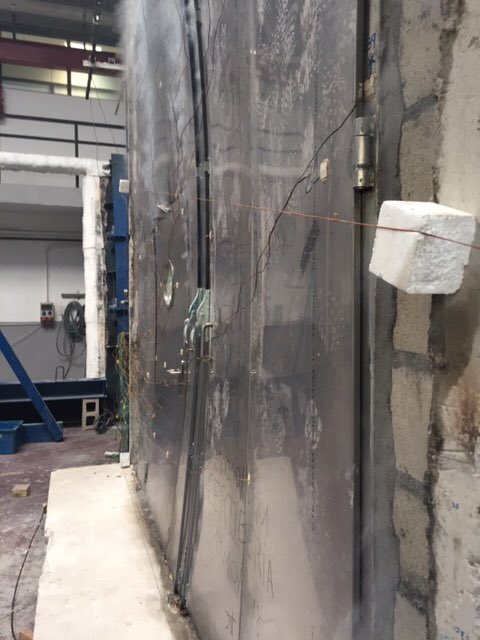 CimesaPuertas's tweet photo. Ensayo de Puerta de Acero Inoxidable Cortafuego EI2120 Acceso de los vehículos de Urgencias desde Túnel de servicios auxiliares. 
PAUTA5. Suministramos e instalamos la puerta a ensayar en el laboratorio verificando la correcta colocación y comprobando su correcto funcionamiento. https://t.co/fZXMUDOuw7