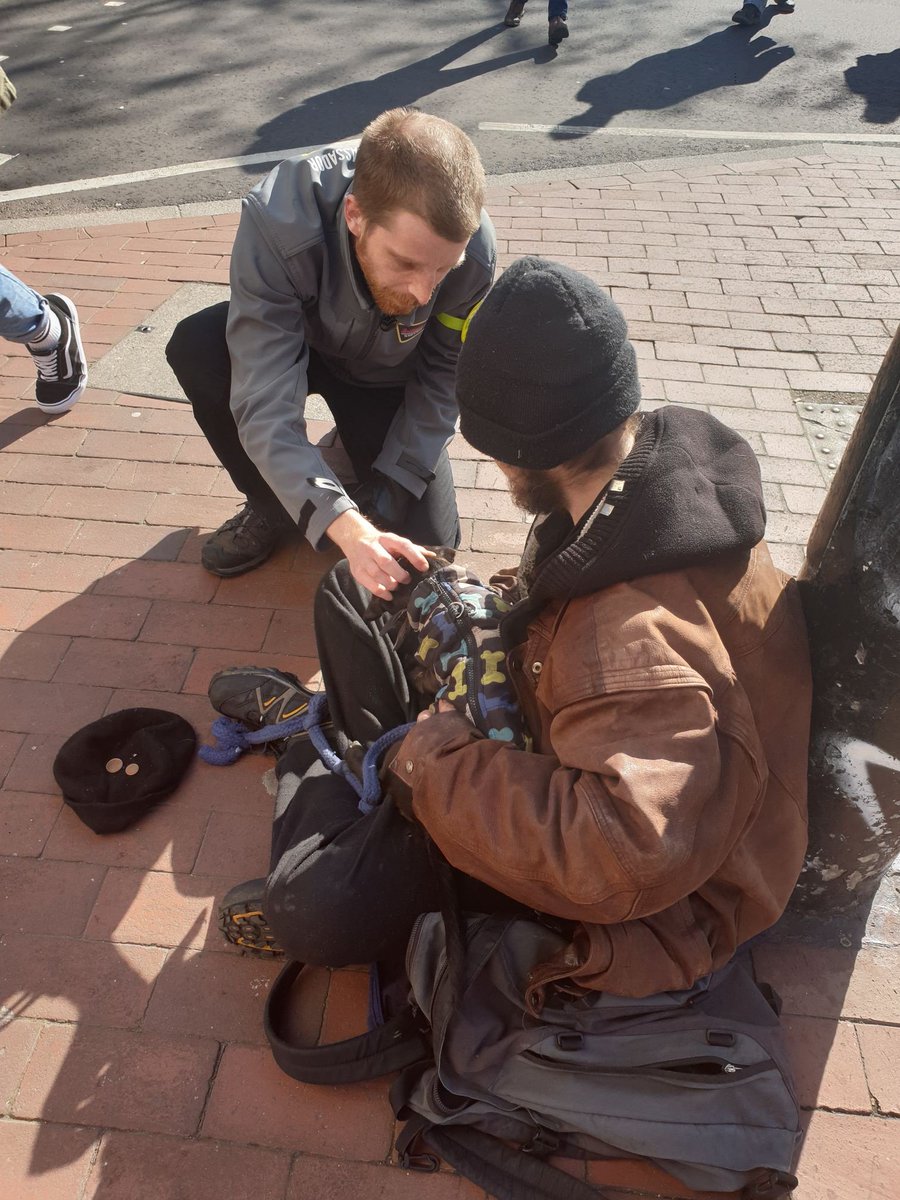 BrightonAmbsdrs's tweet photo. We are delivering a large number of welfare checks today to those who are #vulnerble in the city (and of course giving their furry friends some love!). Ensuring those in need are aware of services in the city that they can access for support. #dutyofcare #notjustsecurity https://t.co/hYHBMJCkqM