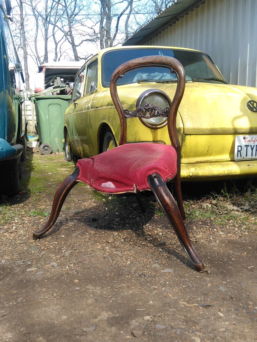 A little risqué photo shoot today!
#antiques #Guildford #Surrey