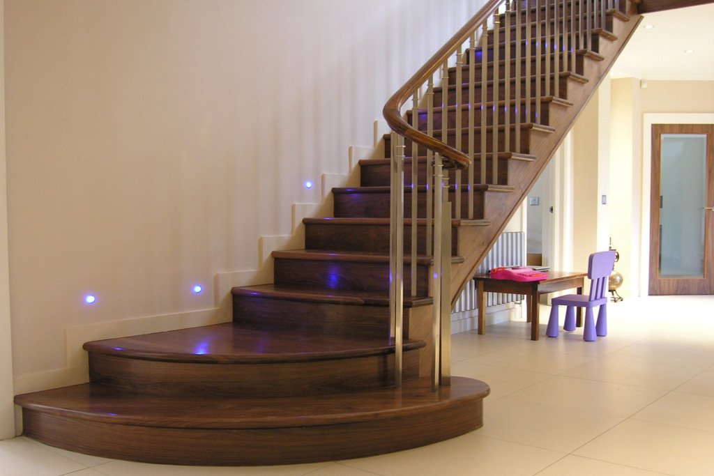secondgenstairs's tweet photo. Which Type Of Wooden Stairs Is Best For Your Home? https://t.co/pdJ3C6Z2bR https://t.co/Gi2M1ChTHF
