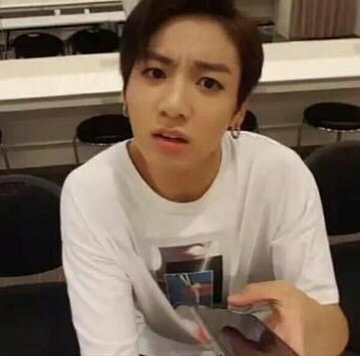 aastha_ally's tweet photo. Where the hell is run bts?
#runbts #ArmyUnitedInSeoul #RUArmyFilmForBTS #SaveIdolBts #ARMY #SpeakYourselfInPH #BTS #BTS_SoompiMassVote #BTSLoveYourselfTour @BTS_twt https://t.co/VlyX4Kabgp