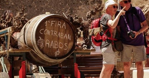 BeLiveEat's tweet photo. ◎ #Cata de #Vinos Naturales ◎
¡Inauguración de la temporada de catas en @garagebarbcn! Degustaréis 3 vinos naturales de viticultores que participarán en Contraban, la feria de vinos de les Alberes, Rabós d’Empordà.

◎ Miércoles 27/03 a las 19.30 hs. https://t.co/UhkpimH8xT
